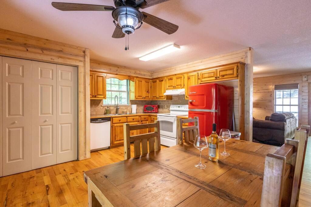 Pet Friendly Luxury Cabin Near Helen With Fire Pit Cleveland Exterior foto